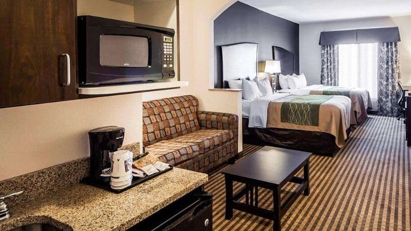 Comfort Inn & Suites hotel photo 3