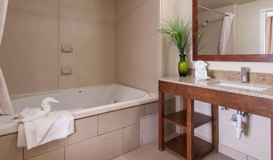 Comfort Suites Tulsa Central hotel photo 3