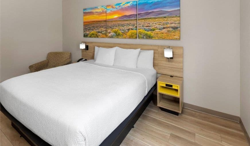 Days Inn Tulsa Central hotel photo 2
