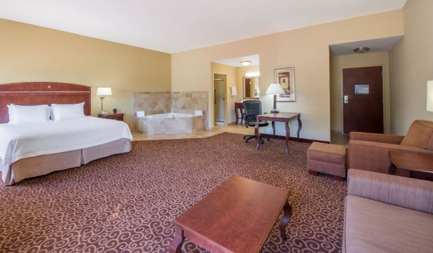 Hampton Inn & Suites hotel photo 2