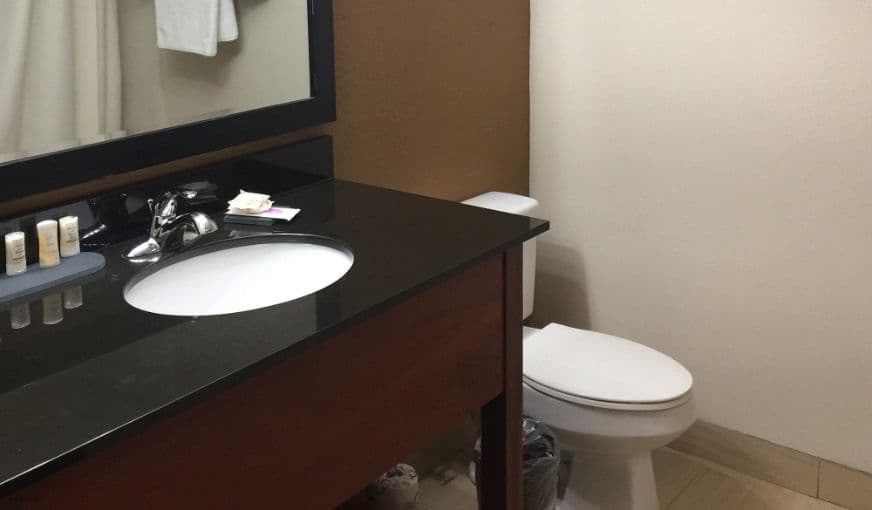 La Quinta Inn & Suites by Wyndham Midwest City – Tinker AFB hotel photo 3
