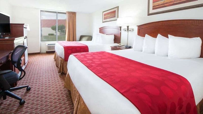 Ramada by Wyndham Enid hotel photo 3
