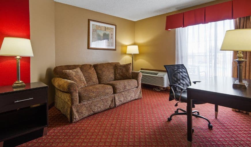 SureStay Plus Hotel by Best Western Oklahoma City North hotel photo 4