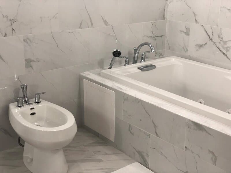 Wangshi Palace Bed & Breakfast Jacuzzi room