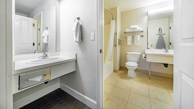 Ashland Hills Hotel & Suites hotel photo 4