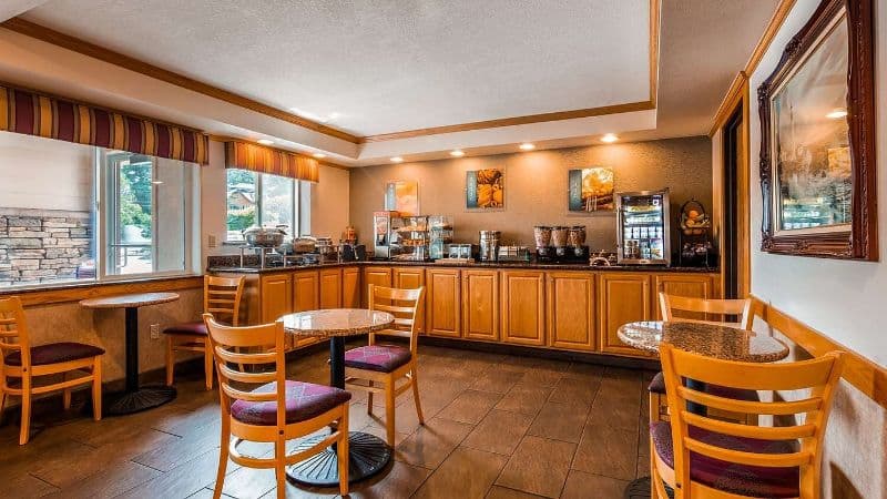 Best Western Plus Landmark Inn hotel photo 5