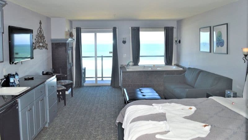 Starfish Manor Oceanfront Hotel hotel photo 2