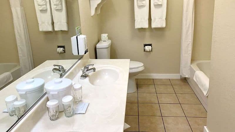 Stratford Inn hotel photo 3