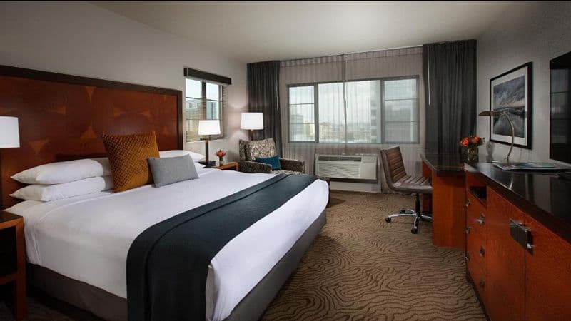 The Paramount Hotel Portland hotel photo 2