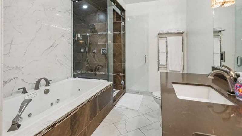 Violetsuitespdx Boutique Hotel Jacuzzi room