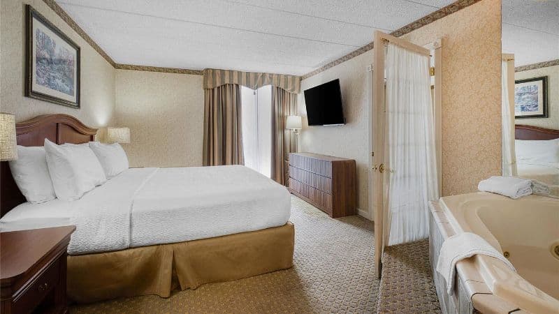 Best Western Plus Wilkes Barre Center City hotel photo 2