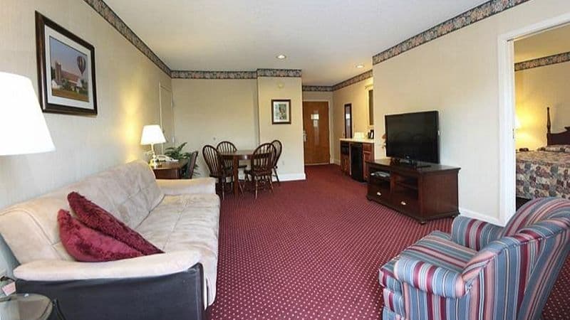 Bird-In-Hand Family Inn hotel photo 3