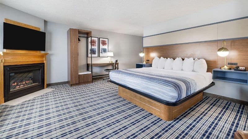 AmericInn by Wyndham Aberdeen Event Center hotel photo 3