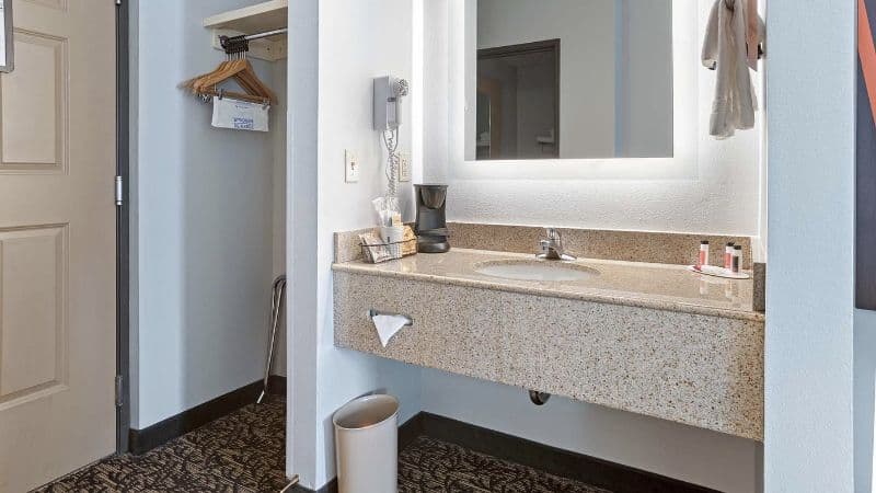 Elevation Inn & Suites hotel photo 5