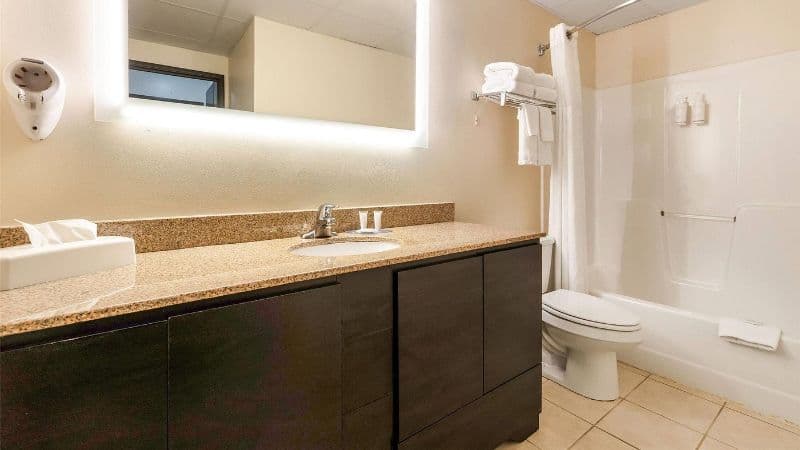Howard Johnson by Wyndham Oacoma Hotel & Suites hotel photo 5