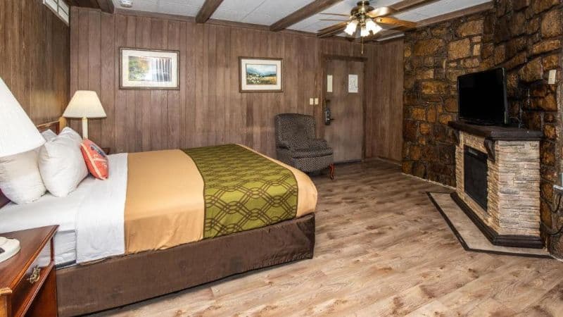 Chalet Inn hotel photo 5