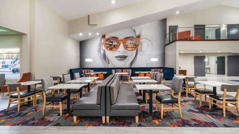 La Quinta Inn & Suites by Wyndham Chattanooga-Hamilton Place hotel photo 5