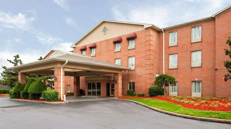 Quality Inn and Suites Dickson hotel photo 5