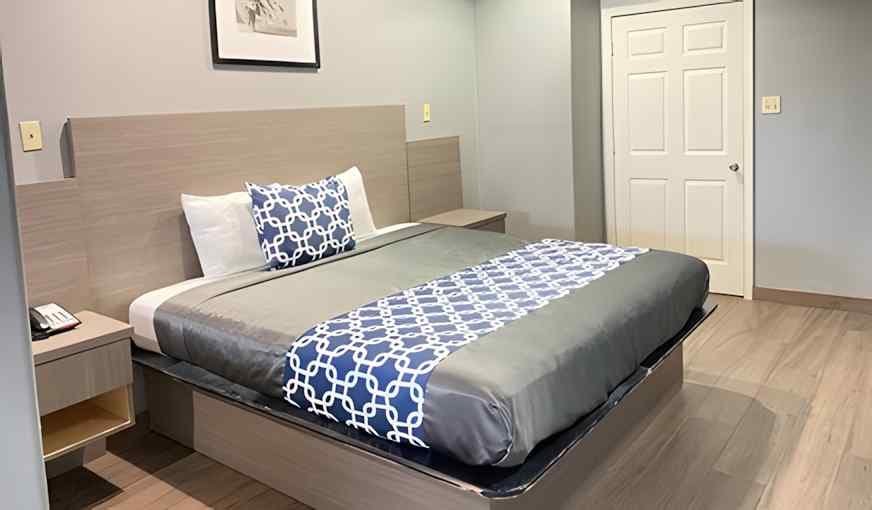Island Suites Hobby Airport hotel photo 3