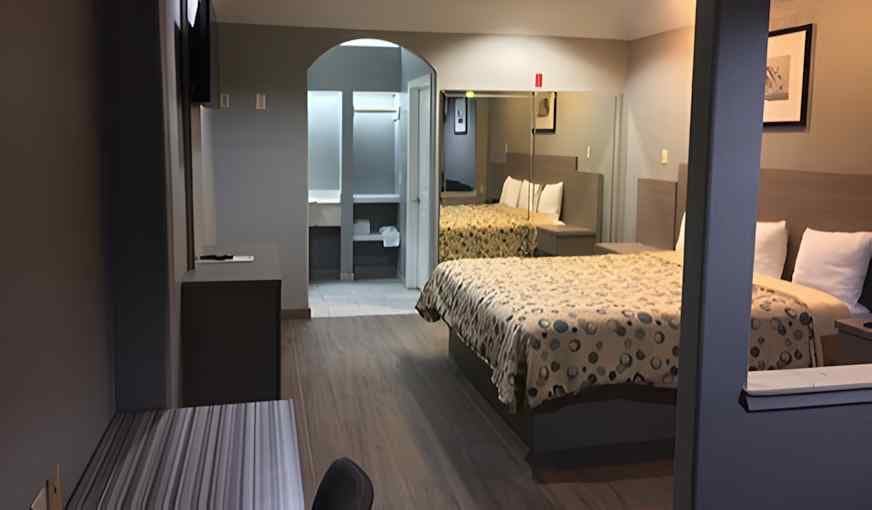 Island Suites Hobby Airport hotel photo 4