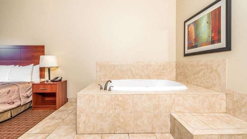 Ramada by Wyndham College Station Jacuzzi room