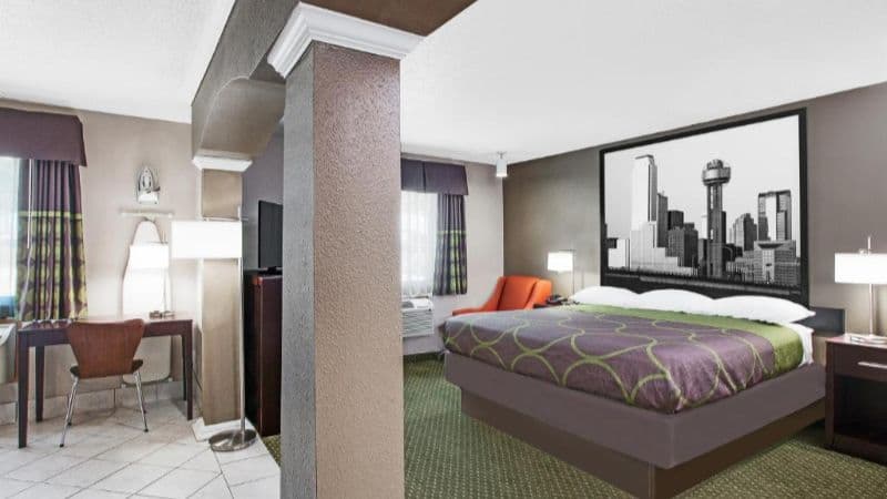 Super 8 by Wyndham Bedford DFW Airport West hotel photo 3
