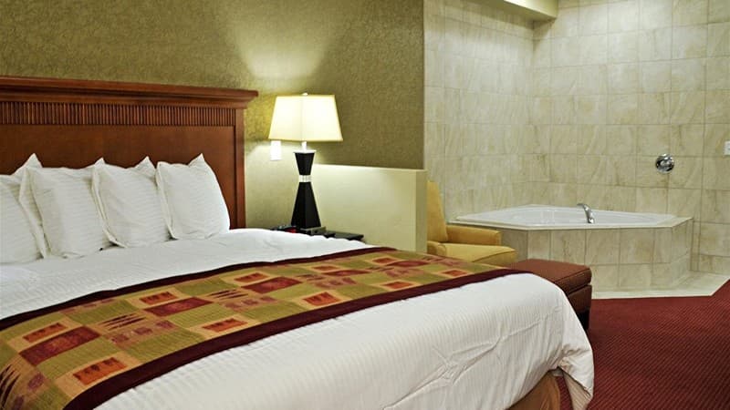 Best Western Plus Layton Park Hotel Jacuzzi room