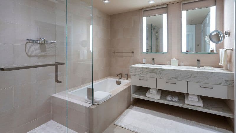 Goldener Hirsch, Auberge Resorts Collection Jacuzzi room