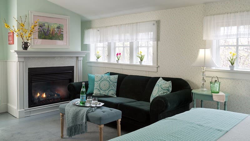 Four Chimneys Inn & Restaurant hotel photo 3