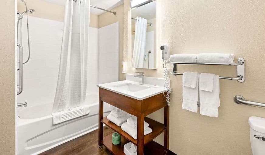 Comfort Suites Abingdon hotel photo 3