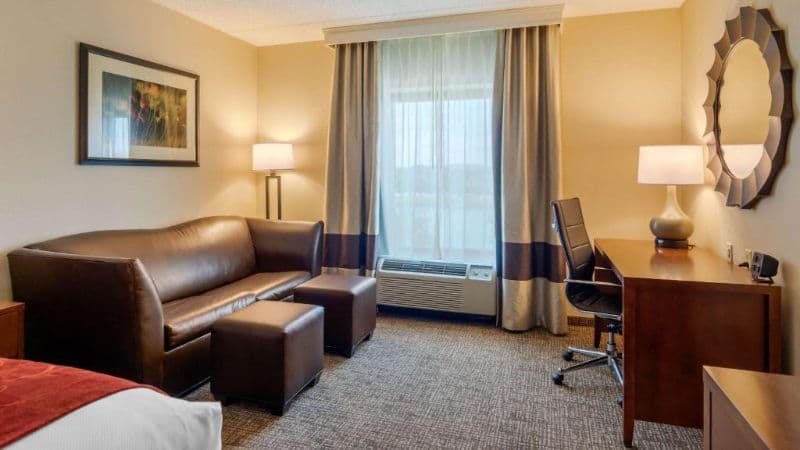Comfort Suites Southpark hotel photo 4