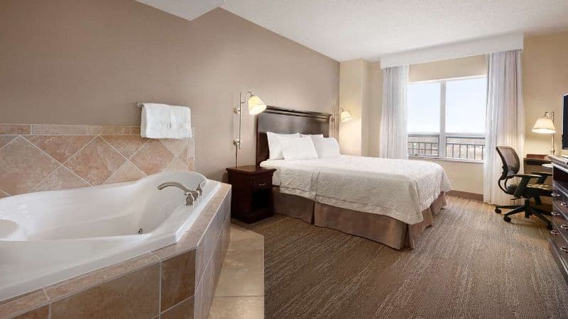 Hampton Inn & Suites Washington-Dulles International Airport Jacuzzi room