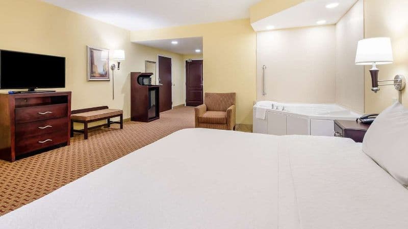Hampton Inn Galax hotel photo 2