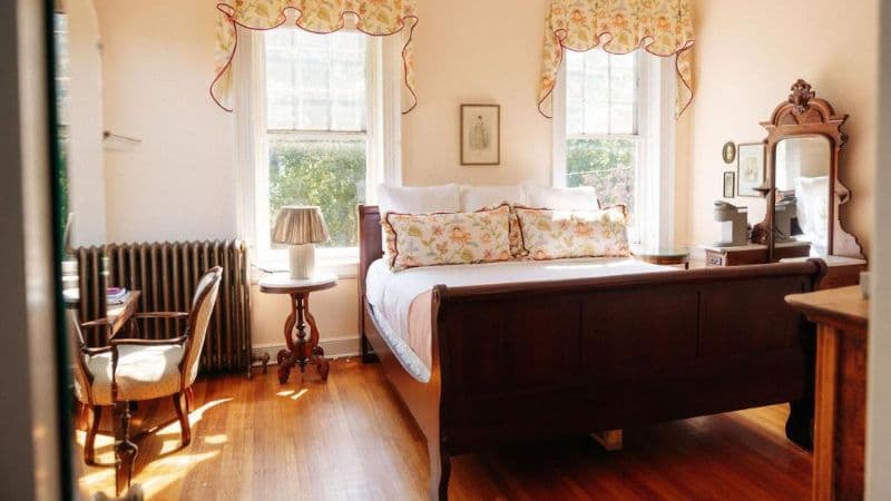 Ironclad Inn hotel photo 3