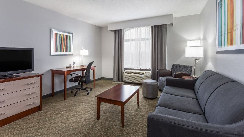 Wingate by Wyndham Chesapeake hotel photo 3