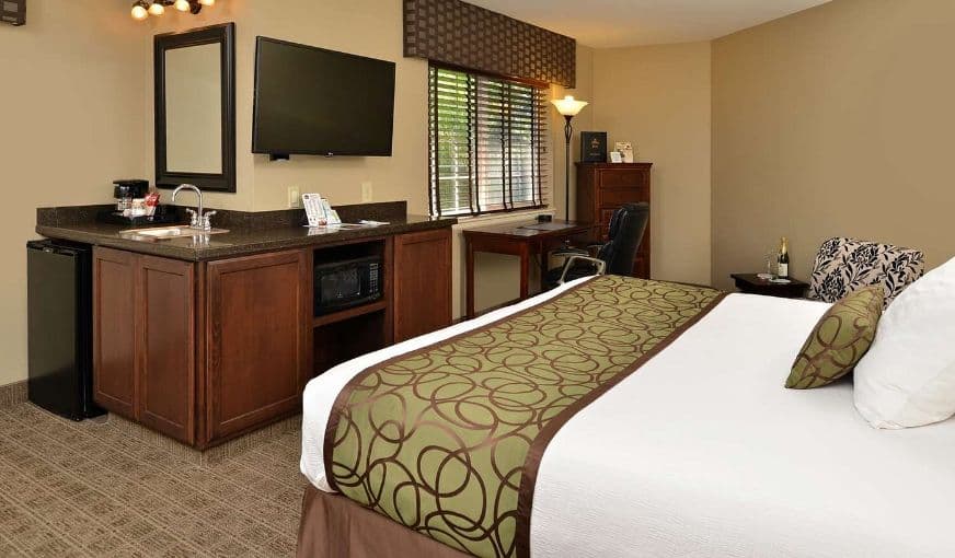 Best Western Plus Kennewick Inn hotel photo 2