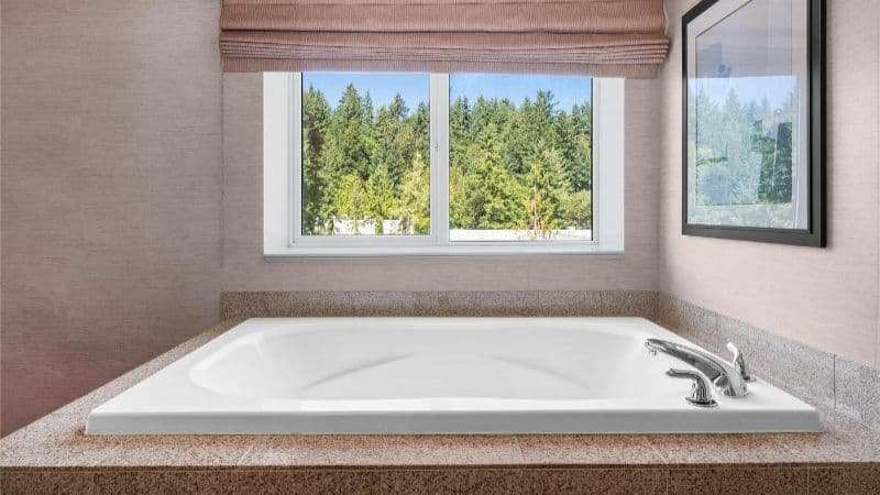 Eastgate Hotel, BW Signature Collection Jacuzzi room