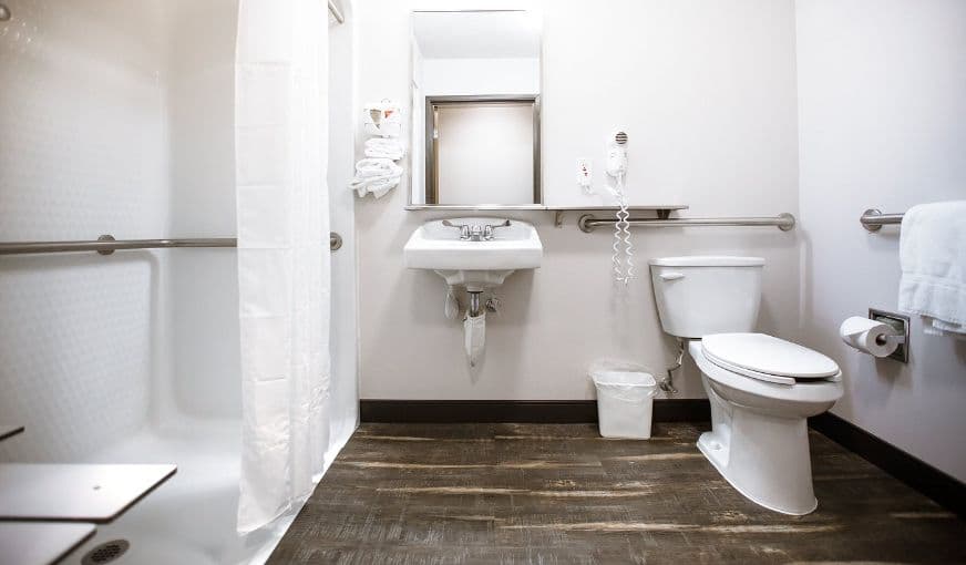 Ten Pin Inn & Suites hotel photo 3