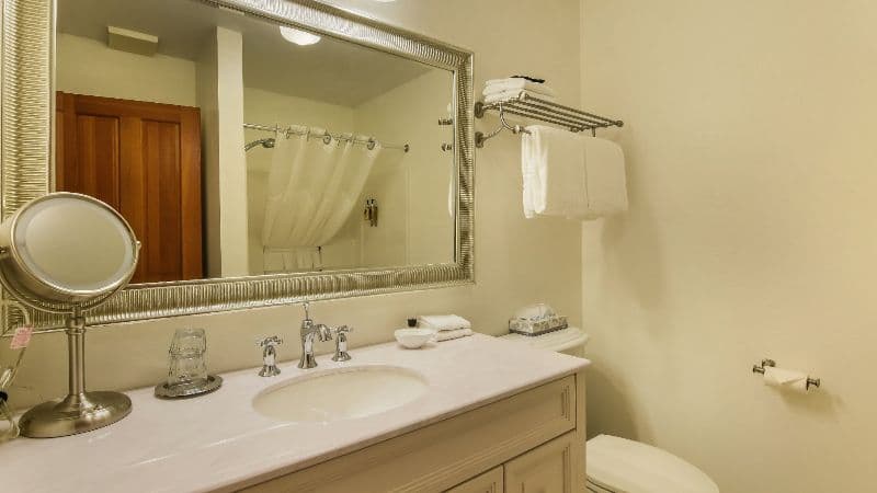 Wild Iris Inn hotel photo 2