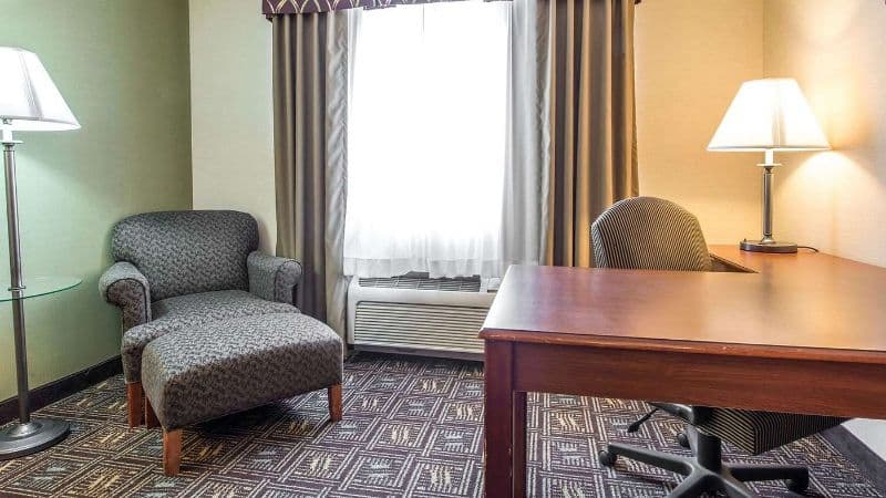 Comfort Inn Weirton hotel photo 5