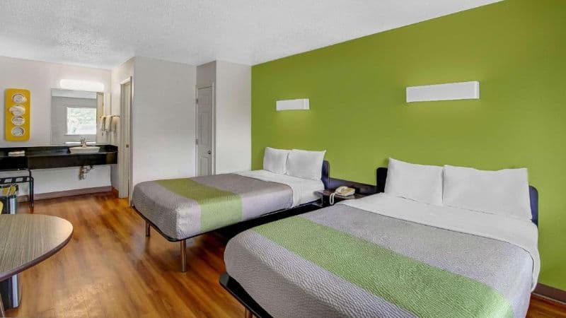 Motel 6 Charles Town hotel photo 2