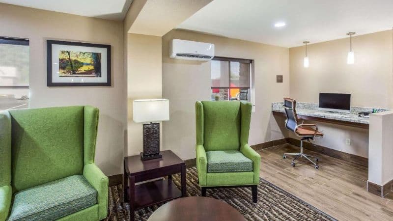Quality Inn Charleston South hotel photo 3