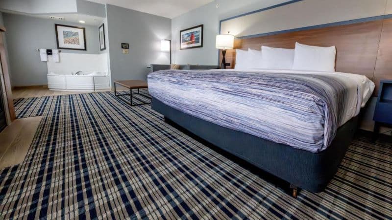 AmericInn by Wyndham Sturgeon Bay hotel photo 5