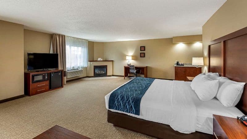 Comfort Inn & Suites Jackson – West Bend hotel photo 2
