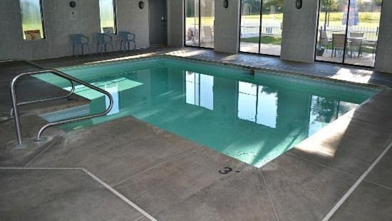 Sky Lodge Inn & Suites hotel photo 5