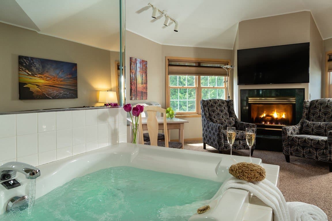 The Ashbrooke Hotel Jacuzzi room