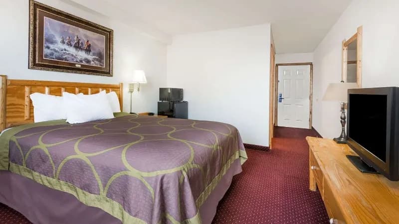 Super 8 by Wyndham Powell hotel photo 2