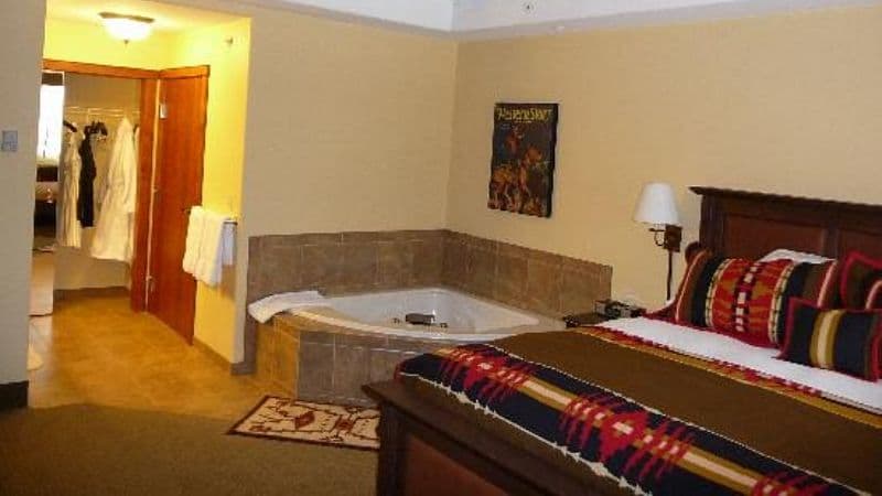 The Cody Hotel Jacuzzi room