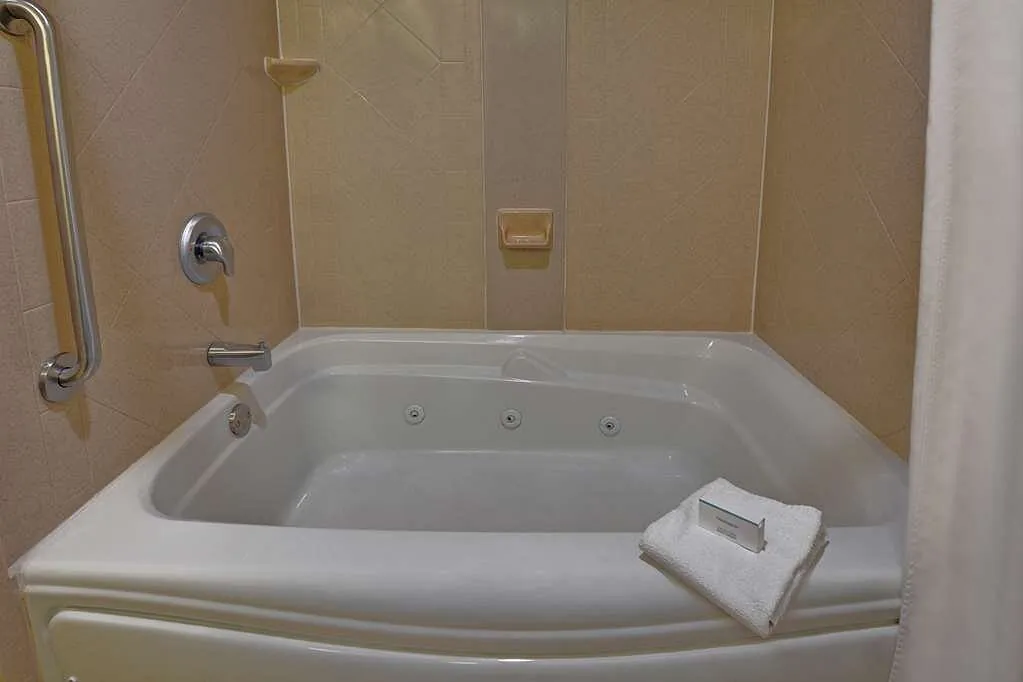 Hampton Inn & Suites Birmingham-Hoover-Galleria