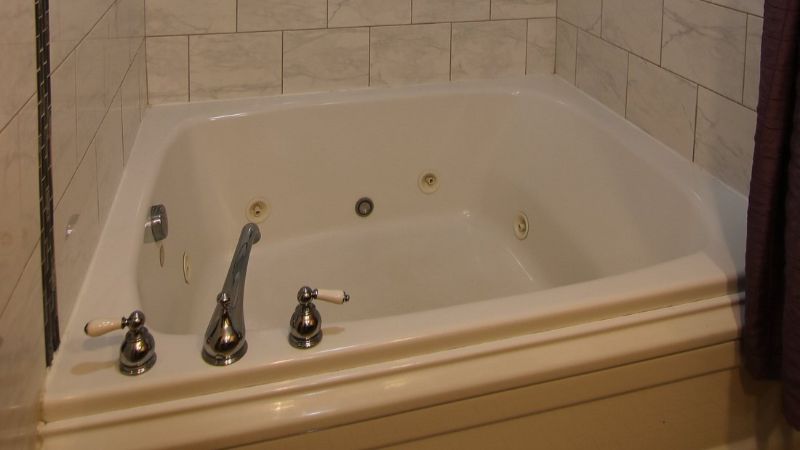 7 Gables Inn & Suites